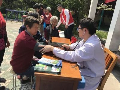 全民营养周 慧吃慧动，共筑健康体重长城